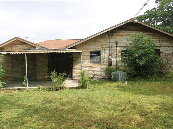 3rd image of 5934 Doulton Dr