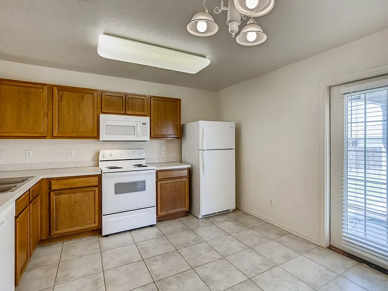 4807 Heather Pass — Photo 4