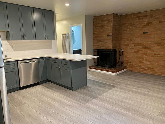 4th image of 35 Glendale St #4