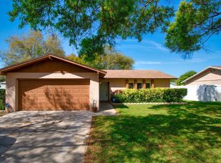 12098 137th St N, Largo, FL 33774