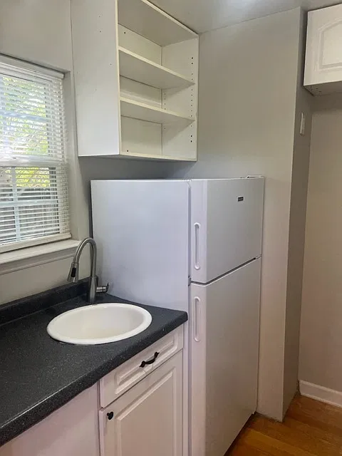 1 bed, 1.0 bath, 800 sqft, $1,195 — Photo 3