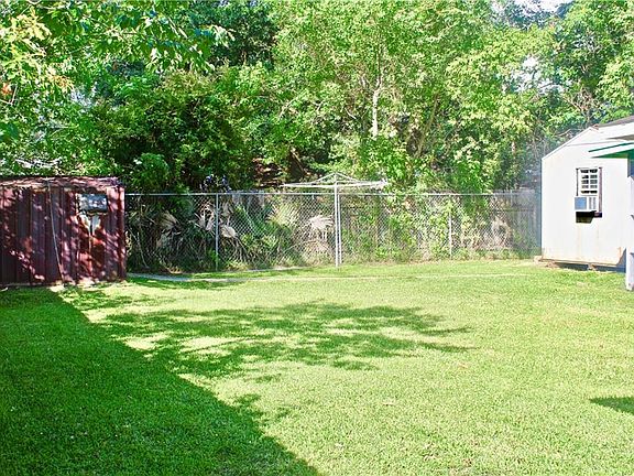 3rd image of 311 Louisiana Ave