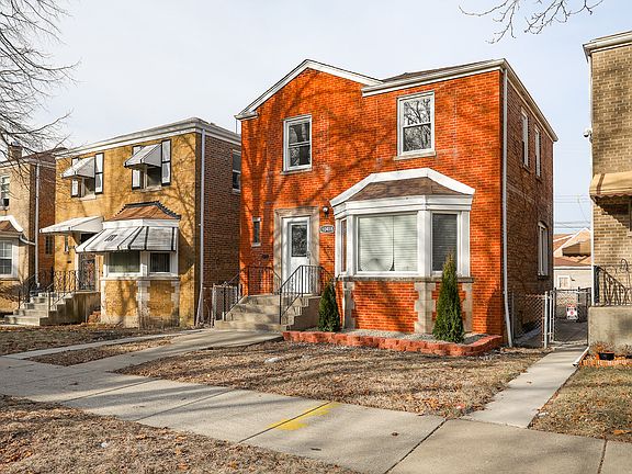 3rd image of 10418 S Vernon Ave