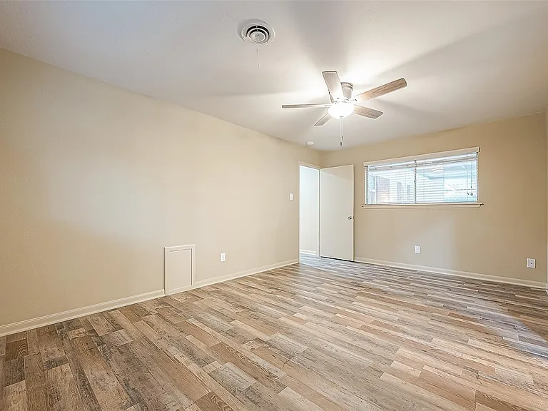 722 Venice St — Photo 15