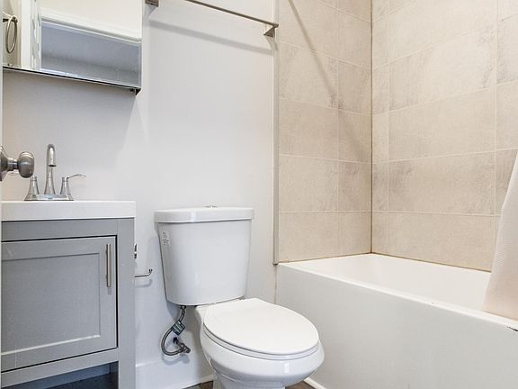 4th image of 3740 N 13th St #48