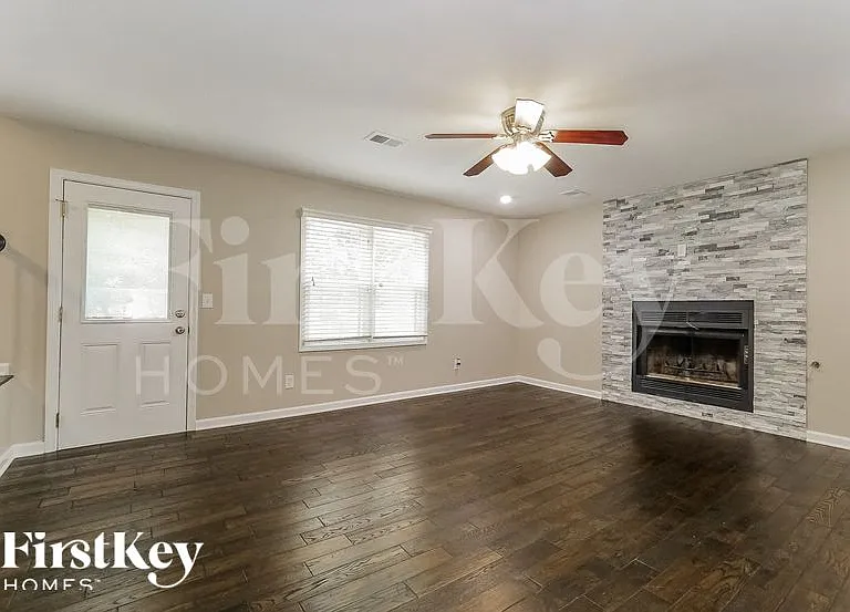 12425 S Blackfoot Dr — Photo 3