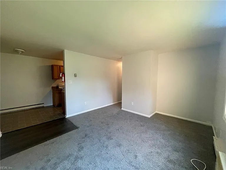 243 Maryland Ave #A — Photo 4
