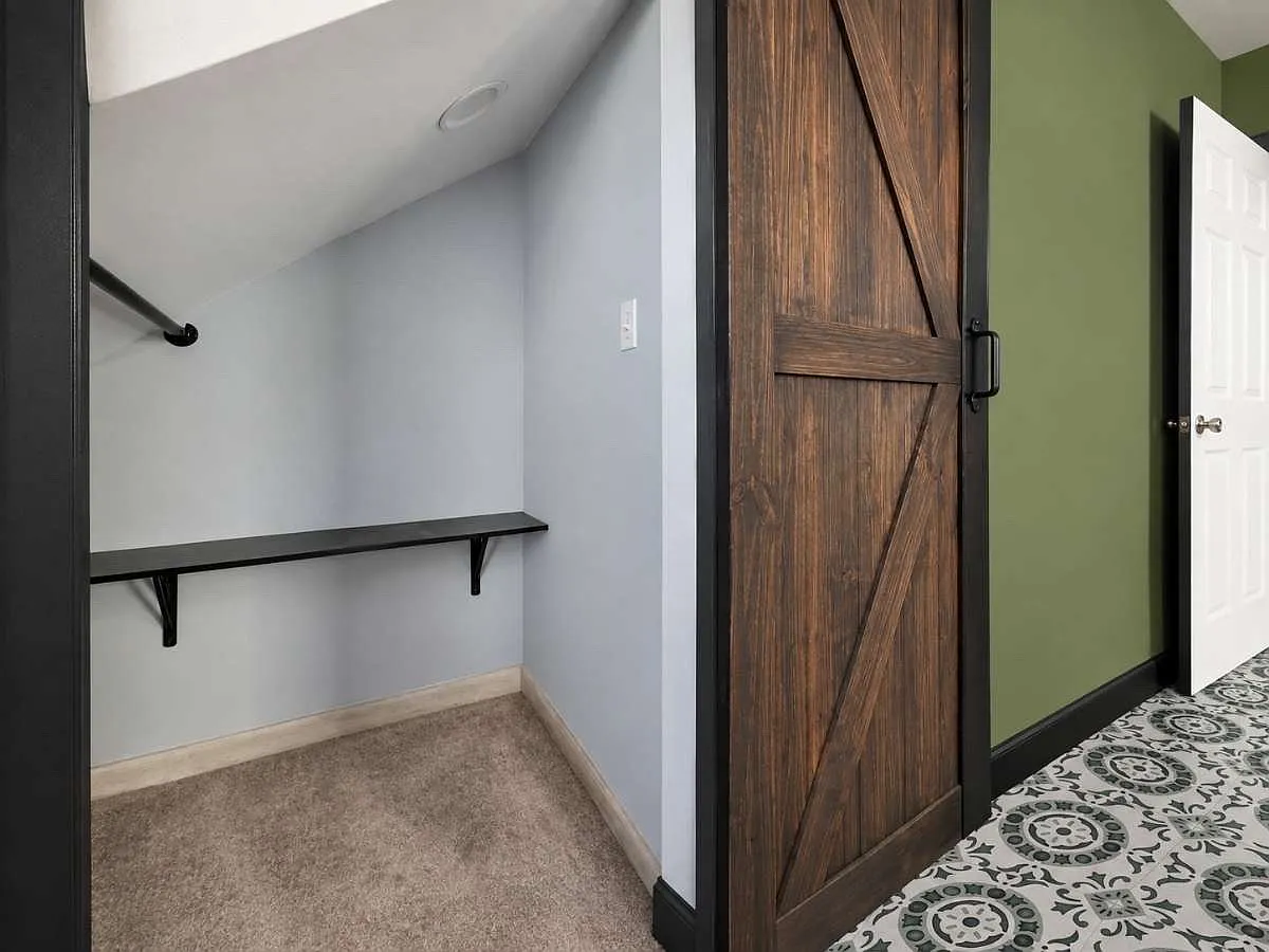 2 bed, 1649 sqft, $900 — Photo 4