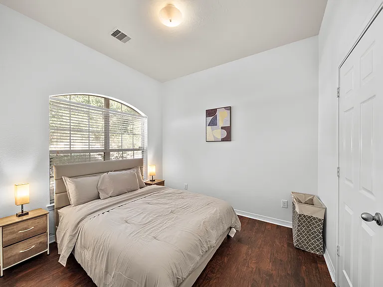 11411 Edmond Thorpe Ln — Photo 15