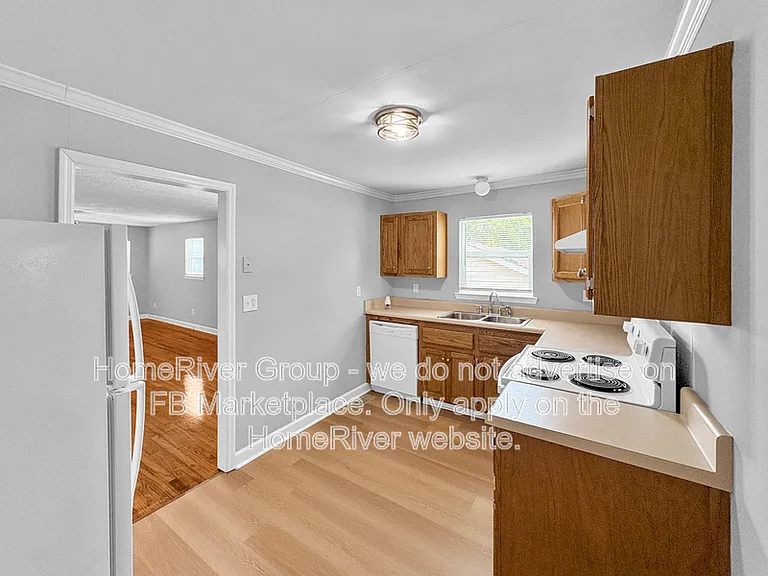 108 Beech St — Photo 3