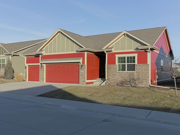 2nd image of 2829 SW Cedarwood Ln