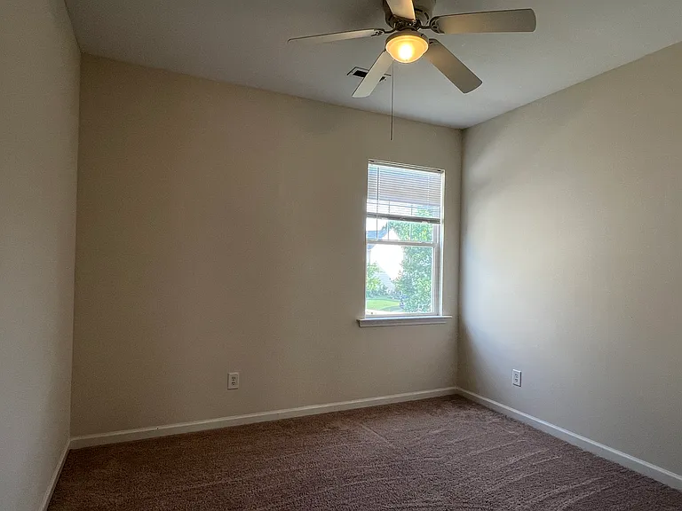 1429 Dairy Glen Dr — Photo 42