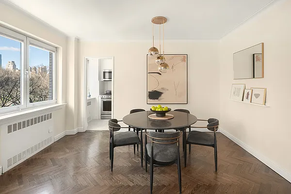 Sold by Compass | media 6