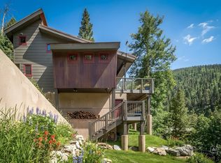 60 Twining Rd, Taos Ski Valley, NM 87525
