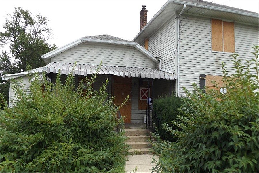 1st image of 1025 Adams St