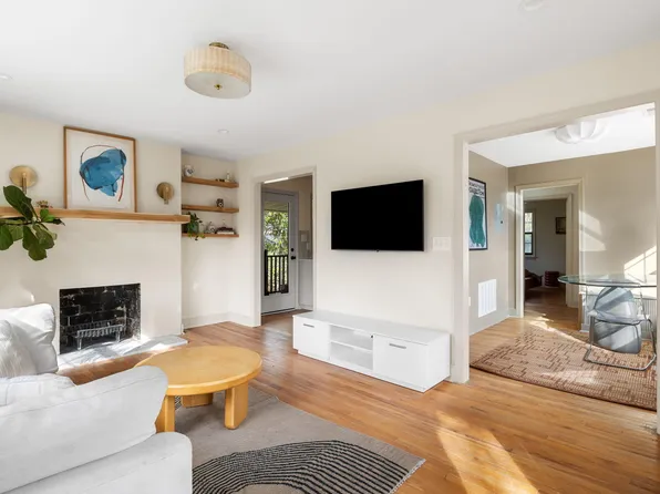 1820 Alice Dr, Charleston, SC 29407