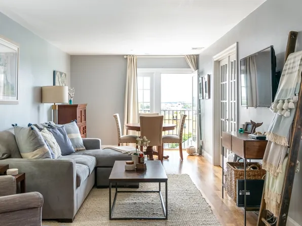 312-320 W 3rd St APT 205, Boston, MA 02127