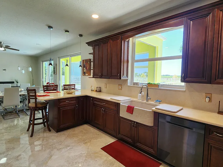 1851 Corsica Dr — Photo 13