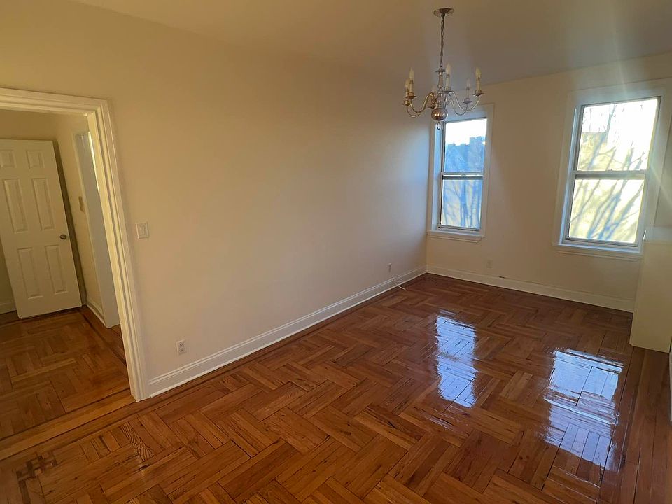 1st image of 4101 67th St APT 33
