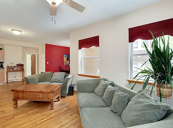 2nd image of 4453 N Albany Ave APT 1