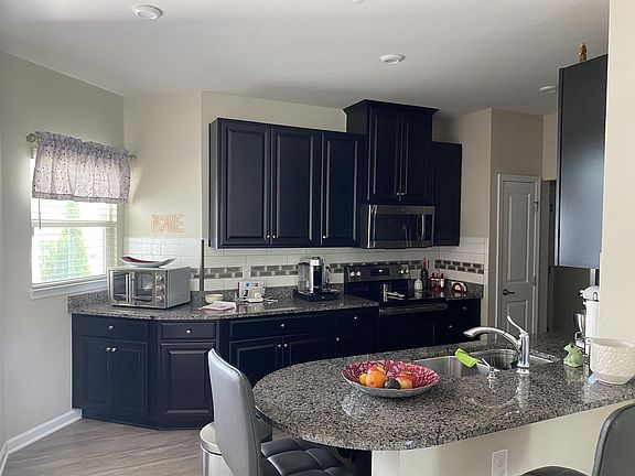 5th image of 5110 Berkley Mill Dr