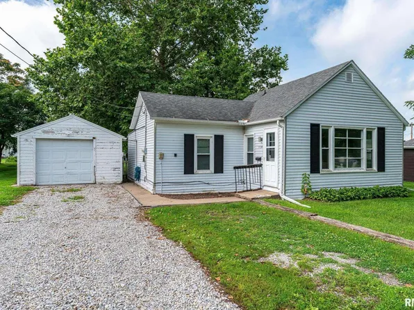 912 SW 5th St, Aledo, IL 61231