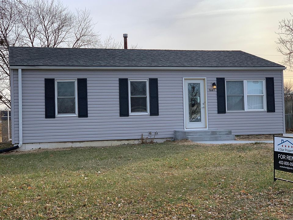 1st image of 7667 S 39th Ave