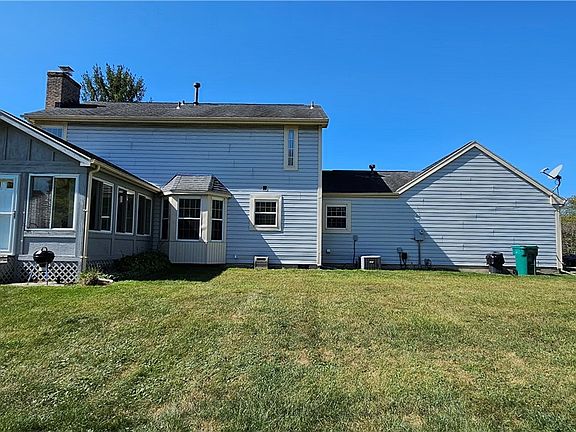 4th image of 788 Park Hill Ct