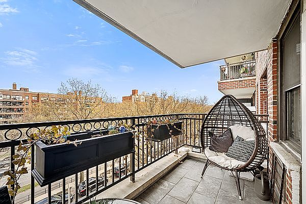 1st image of 540 Ocean Pkwy APT 4F