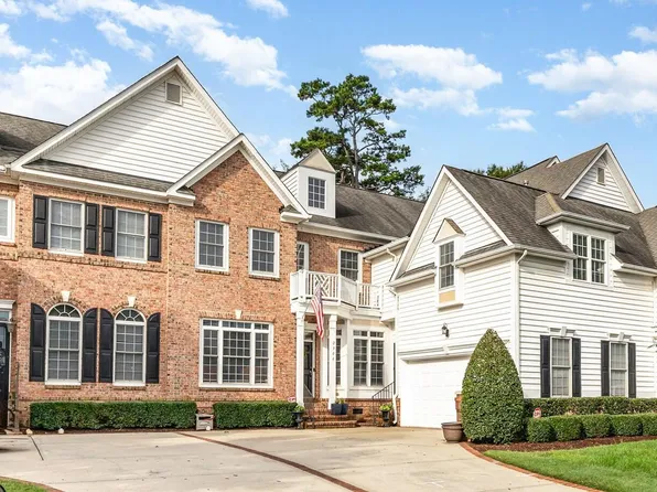 2306 Carriage Oaks Dr, Raleigh, NC 27614