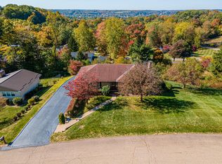 2031 Atwood Ter, Coshocton, OH