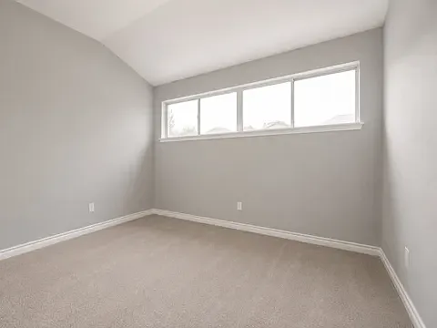 1429 Devonshire Dr — Photo 2