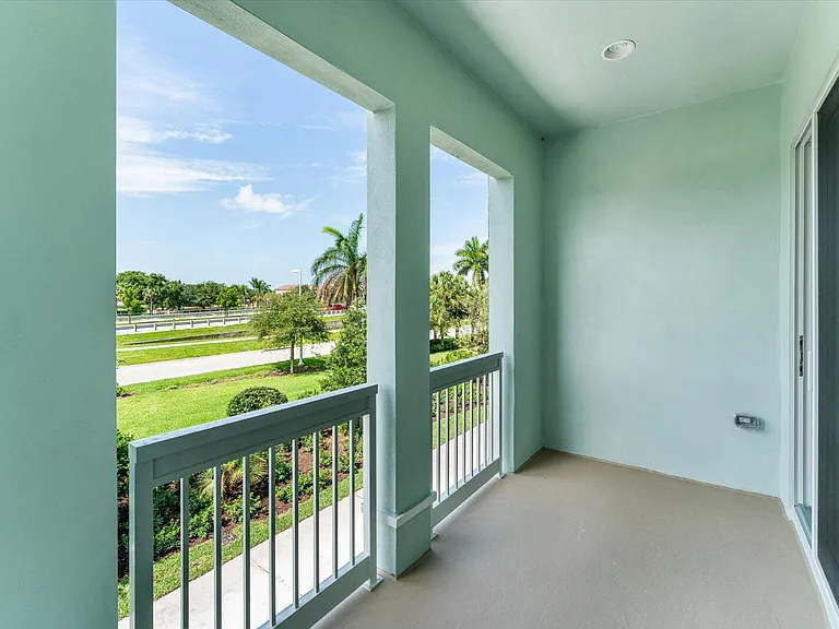 12546 Gross Pointe Dr — Photo 22