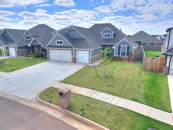 5th image of 16013 Dahlia Rd