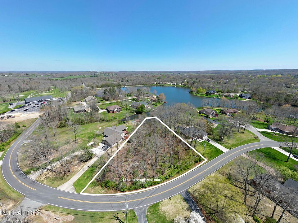1st image of Deer Creek Dr
