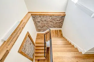 612 W Main St #201