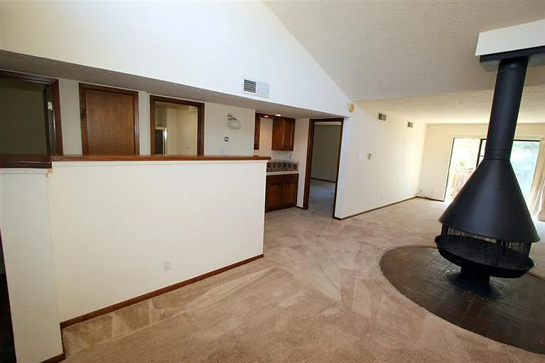 830 Live Oak Rd NE #E — Photo 5