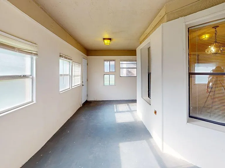 1810 Gautier Ave — Photo 12