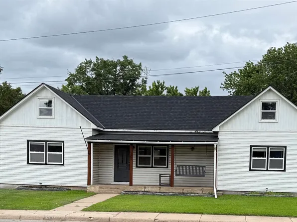 301 E Hudson St, Inman, KS 67546
