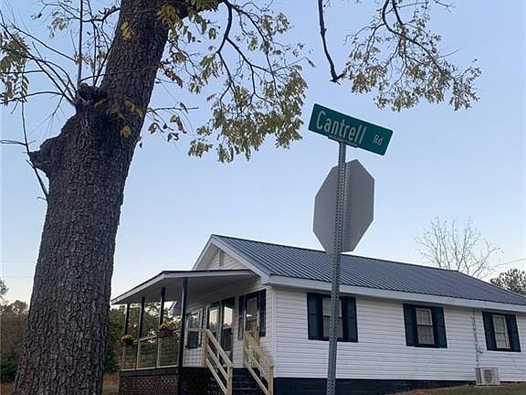 3rd image of 930 Cantrell Rd