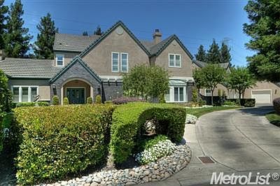 1st image of 4705 Longcove Dr