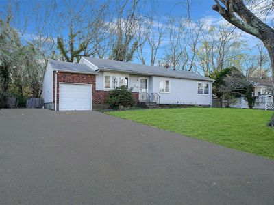 20 Rutgers Street, Smithtown, NY, 11787