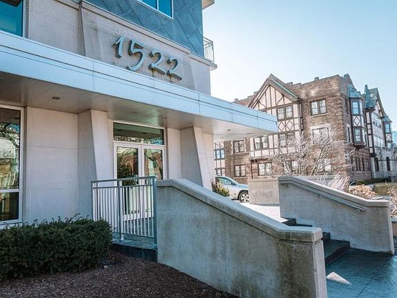 3rd image of 1522 N Prospect Ave Unit 1705