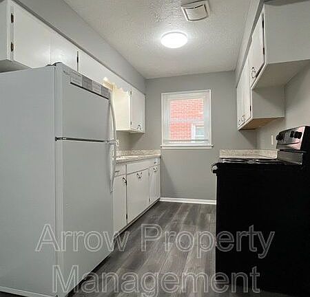 4th image of 1029 C St APT 3
