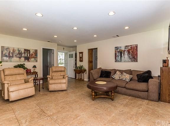 4th image of 8051 San Lucas Cir