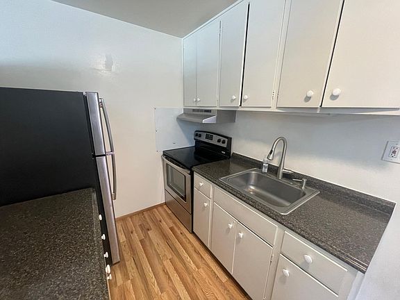 3rd image of 175 2nd Ave #121