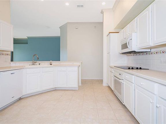 5th image of 12691 Enclave Dr