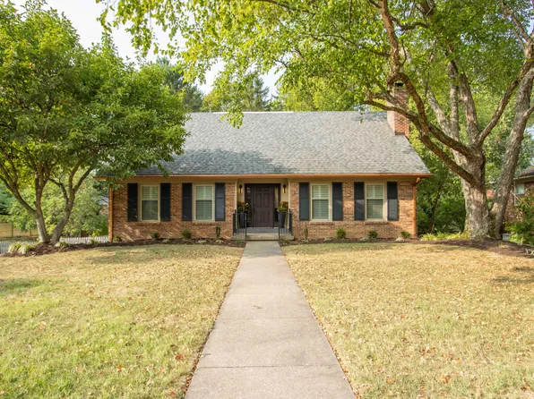 3233 Pepperhill Rd, Lexington, KY 40502
