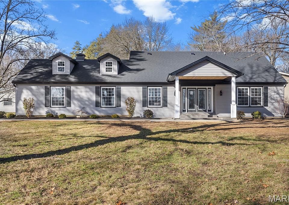 1st image of 295 Ridge Trail Dr