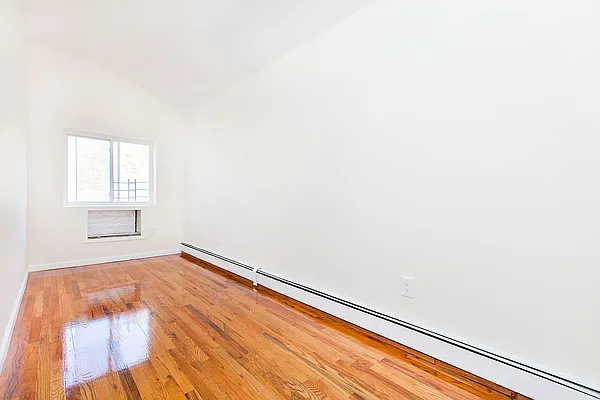 Rented by Bedford Brownstone Realty | media 30